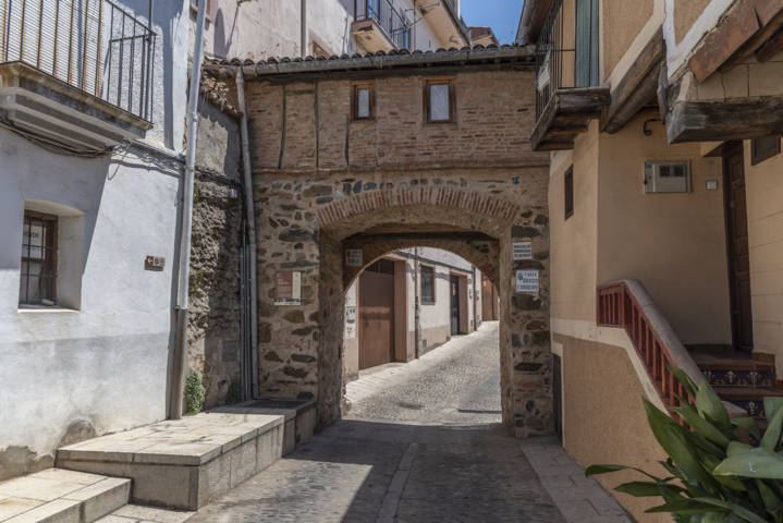34 - Caceres - Guadalupe - Arco de las Eras
